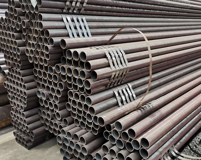DIN 17175 15Mo3 Seamless Carbon Pipe